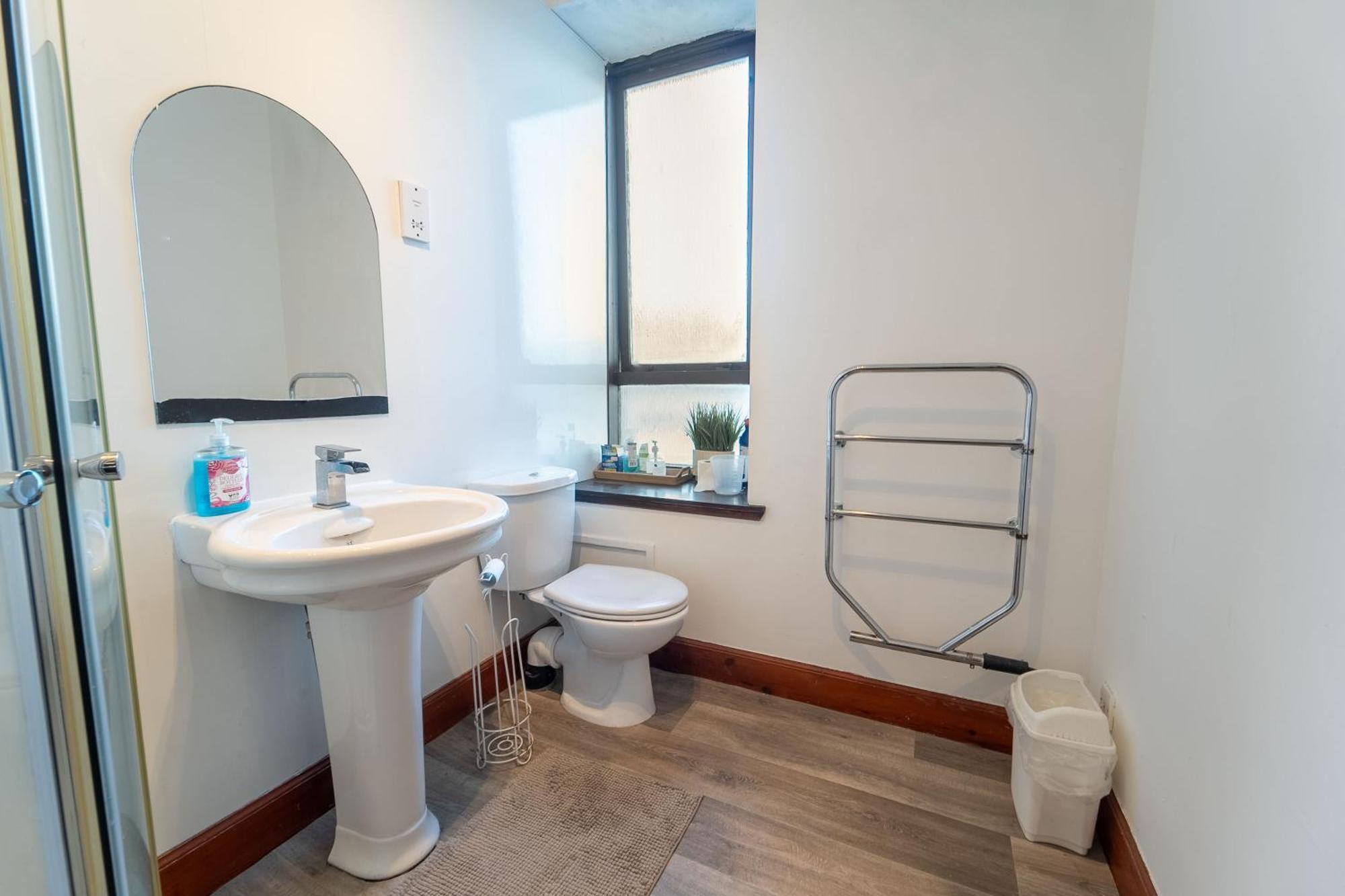 Prime Location Rooms In High Street ฟอร์ตวิลเลียม ภายนอก รูปภาพ