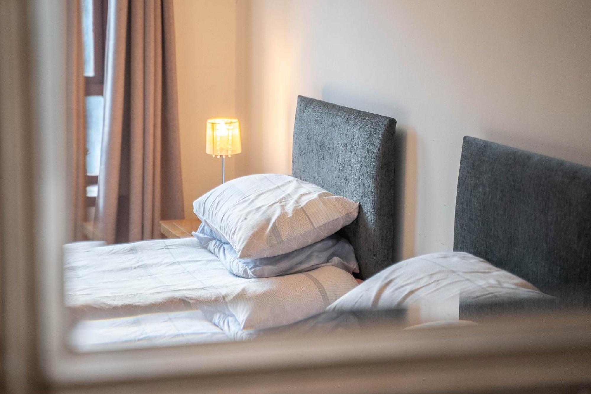 Prime Location Rooms In High Street ฟอร์ตวิลเลียม ภายนอก รูปภาพ