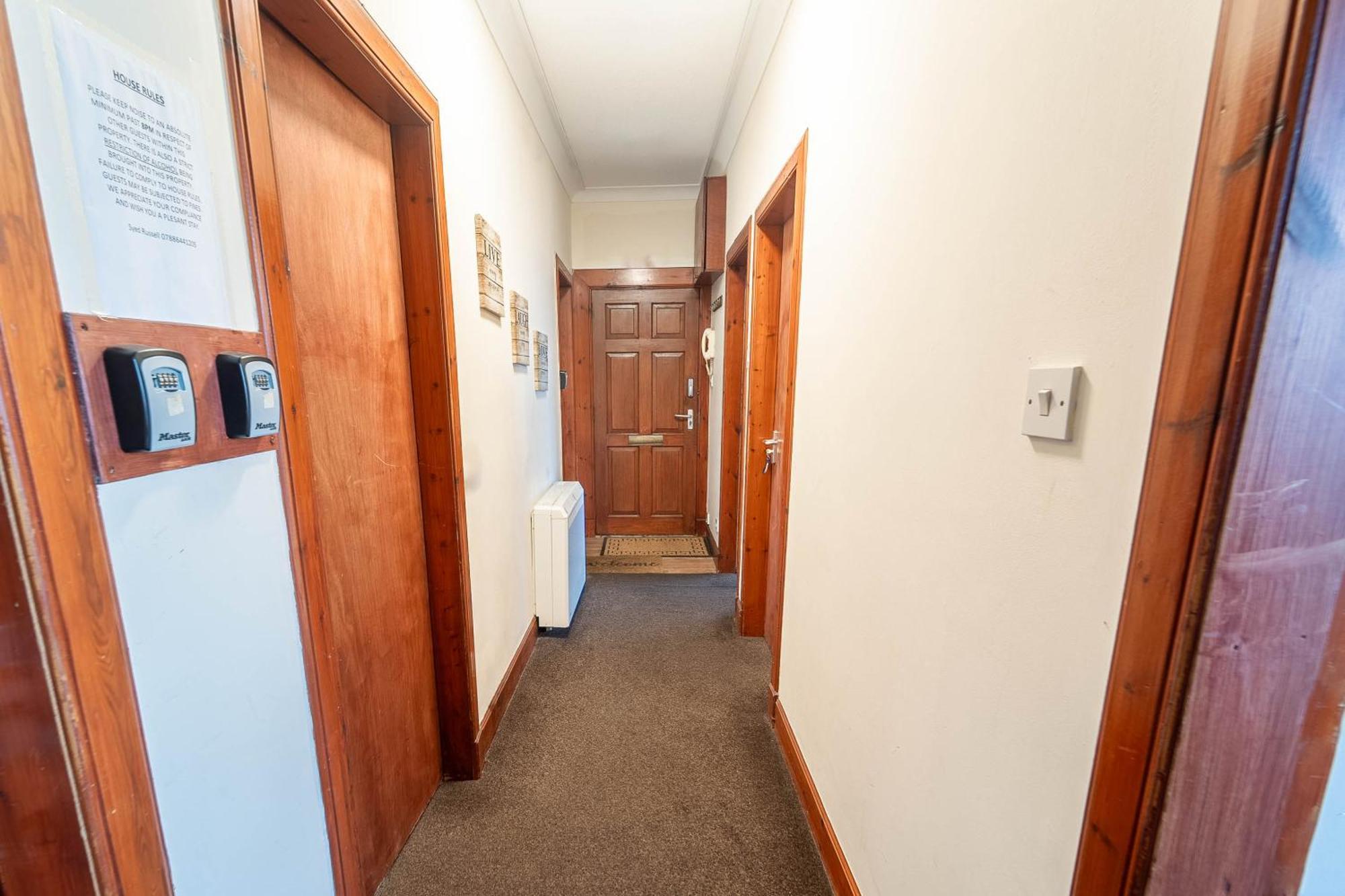 Prime Location Rooms In High Street ฟอร์ตวิลเลียม ภายนอก รูปภาพ