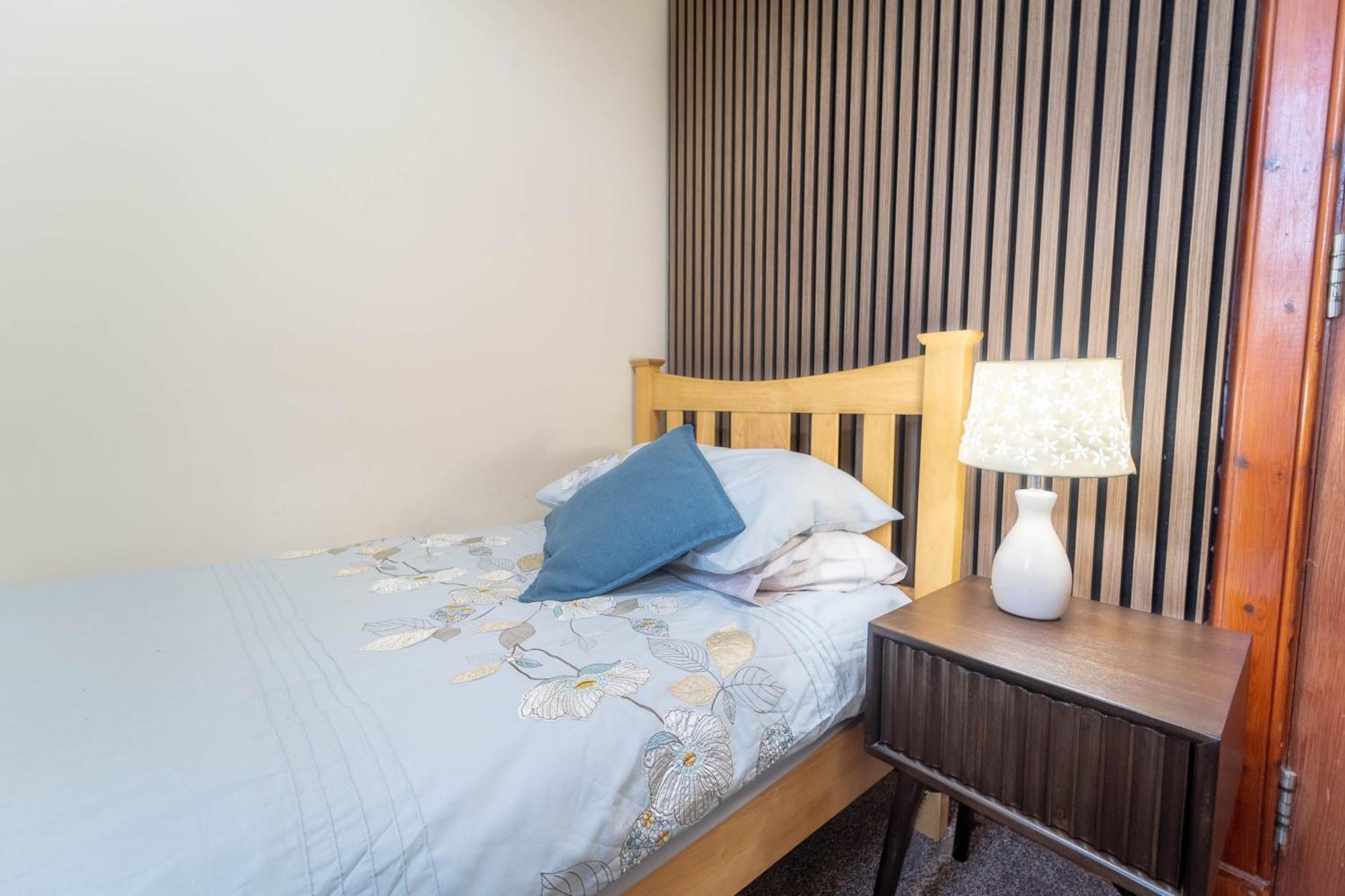 Prime Location Rooms In High Street ฟอร์ตวิลเลียม ภายนอก รูปภาพ